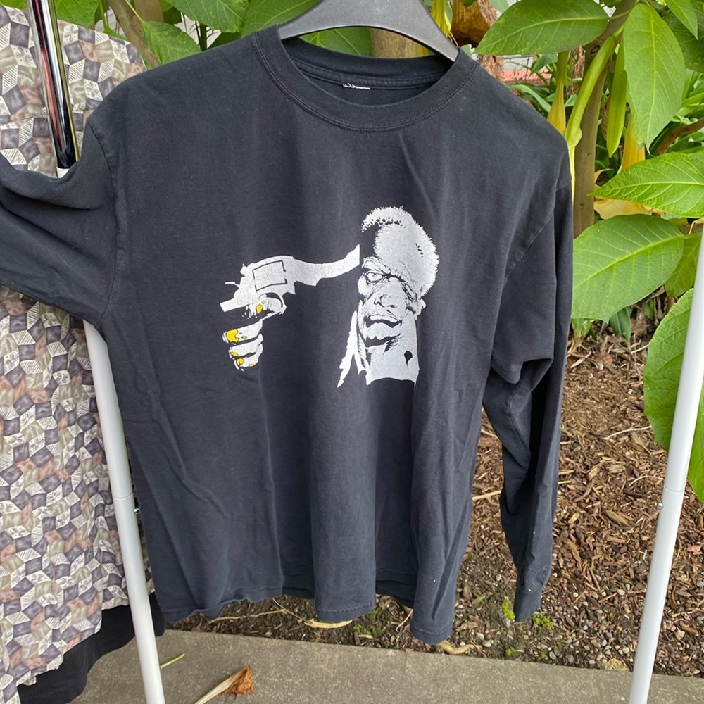 Men’s vintage graphic long sleeve shirt